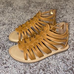 GLADIATOR SANDALS